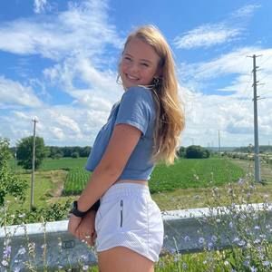 Meet your Posher, Alexis